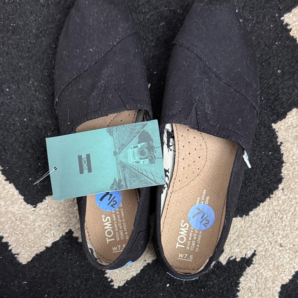 TOMS Women's Classic Black Loafers